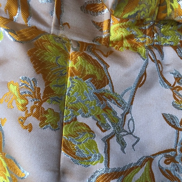 Opulent Brocade Ruffle statement cocktail dress - Picture 8 of 16